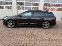 Gebraucht Ford Focus ST-Line X 155 PS (114 kW) 2024 Obsidianschwarz metallic Kombi