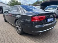 Gebraucht Audi A8 Ambiente 250 PS (183 kW) 2012 Oolonggrau metallic (metallic) Limousine