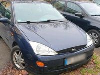 Gebraucht Ford Focus 100 PS (73 kW) 2001 Blau Limousine
