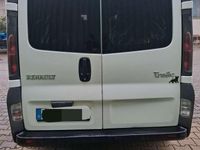 Gebraucht Renault Trafic 101 PS (74 kW) 2003 Van / Kleinbus