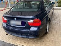 gebraucht BMW 318 e 90 i 2* hand