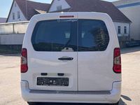 Gebraucht Opel Combo 131 PS (96 kW) 2019 Weiß Van / Kleinbus