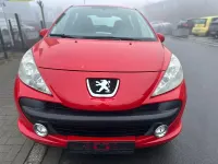 Gebraucht Peugeot 207 Urban Move 95 PS (69 kW) 2008 Rot Kleinwagen