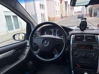 Gebraucht Mercedes B200 140 PS (102 kW) 2005 Grau Van / Kleinbus