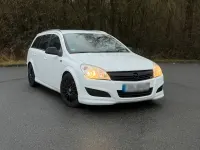 Gebraucht Opel Astra 115 PS (84 kW) 2010 Weiß Kombi