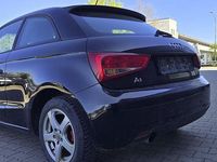 Używany Audi A1 Attraction 86 KM (63 kW) 2011 Czarny Hatchback
