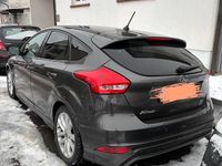 Gebraucht Ford Focus ST-Line 125 PS (91 kW) 2017 Grau Limousine