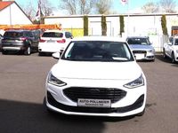 Gebraucht Ford Focus Titanium 125 PS (91 kW) 2023 Weiß Limousine