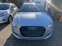 Gebraucht Audi A3 Comfort 116 PS (85 kW) 2018 Florettsilber Limousine
