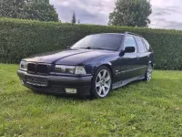 Gebraucht BMW 320 Basis 150 PS (110 kW) 1998 Blau Kombi