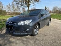 Gebraucht Ford Focus SYNC Edition 101 PS (74 kW) 2014 Blau Kombi