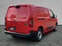 Neu Fiat Doblò 131 PS (96 kW) 2026 Feuerrot Van / Kleinbus