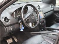 Gebraucht Mercedes ML320 224 PS (164 kW) 2008 Schwarz SUV