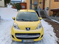 Gebraucht Peugeot 107 68 PS (50 kW) 2010 Gelb Kleinwagen