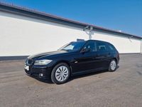 Gebraucht BMW 320 184 PS (135 kW) 2011 Schwarz Kombi