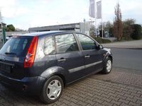 Gebraucht Ford Fiesta 80 PS (58 kW) 2007 Grau Kleinwagen