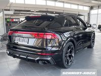 Neu Audi RS Q8 Performance 640 PS (470 kW) 2026 Mythosschwarz (schwarz) SUV