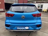 Gebraucht MG ZS Luxury 106 PS (77 kW) 2024 Blau SUV