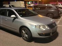 Usata VW Passat 140 CV (102 kW) 2011 Grigio Station wagon