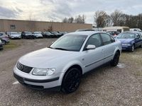 Gebraucht VW Passat Basis 125 PS (91 kW) 1998 Silber Limousine