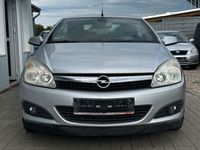 Gebraucht Opel Astra Cosmo 140 PS (102 kW) 2007 Silber Coupé