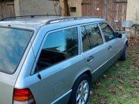 Gebraucht Mercedes E230 131 PS (96 kW) 1989 Silber Kombi