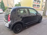 Second-hand VW cross up! 95 CP (69 kW) 2013 Negru Hatchback