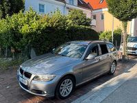 Gebraucht BMW 320 177 PS (130 kW) 2010 Silber Kombi