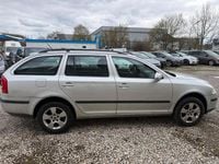 Gebraucht Skoda Octavia Ambiente 105 PS (77 kW) 2008 Silber Kombi