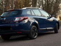 Gebraucht Renault Mégane GrandTour 110 PS (80 kW) 2012 Blau Kombi