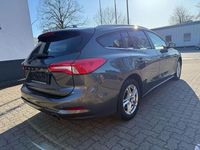 Gebraucht Ford Focus 125 PS (91 kW) 2021 Grau Limousine