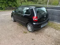 Gebraucht VW Fox 58 PS (42 kW) 2005 Schwarz Kleinwagen