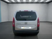 Neu Fiat Doblò 131 PS (96 kW) 2026 Grau Van / Kleinbus