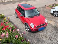 Second-hand Mini ONE 90 CP (66 kW) 2002 Roșu Hatchback