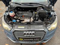 Gebraucht Audi A1 Attraction 122 PS (89 kW) 2013 Blau Kleinwagen