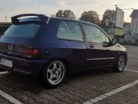 Używany Renault Clio 135 KM (99 kW) 1995 Hatchback