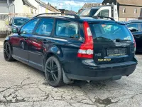 Gebraucht Volvo V50 Kinetic 179 PS (131 kW) 2006 Black sapphire metallic / meta Kombi