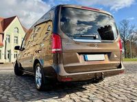 Gebraucht Mercedes V250 Edition 190 PS (139 kW) 2016 Braun Van / Kleinbus