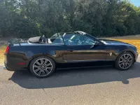 Gebraucht Ford Mustang GT Premium 417 PS (306 kW) 2010 Schwarz Cabrio