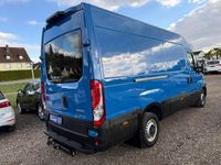 Gebraucht Iveco Daily 179 PS (131 kW) 2020 Blau Limousine