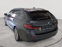 Gebraucht BMW 530e Sport Line 184 PS (135 kW) 2021 Sophistograu brillanteffekt metallic Kombi