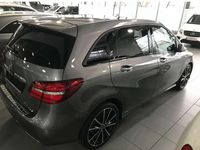 Gebraucht Mercedes B220 AMG line 184 PS (135 kW) 2018 Grau Van / Kleinbus