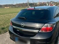 Gebraucht Opel Astra GTC 90 PS (66 kW) 2009 Schwarz Kleinwagen