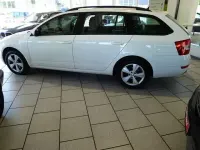 Gebraucht Skoda Octavia Elegance 105 PS (77 kW) 2013 Weiß Kombi
