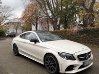 Gebraucht Mercedes C300 258 PS (189 kW) 2019 Weiß Coupé