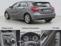 Gebraucht Mercedes A180 122 PS (89 kW) 2013 Grau Limousine