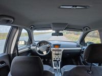 Gebraucht Opel Astra 90 PS (66 kW) 2008 Grau Limousine