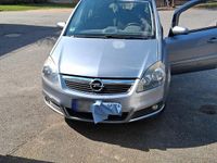 Gebraucht Opel Zafira 105 PS (77 kW) 2005 Silber Van / Kleinbus