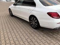Gebraucht Mercedes 220 2019 Weiß Limousine
