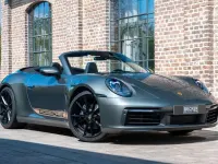 Gebraucht Porsche 992 385 PS (283 kW) 2022 Grün Cabrio